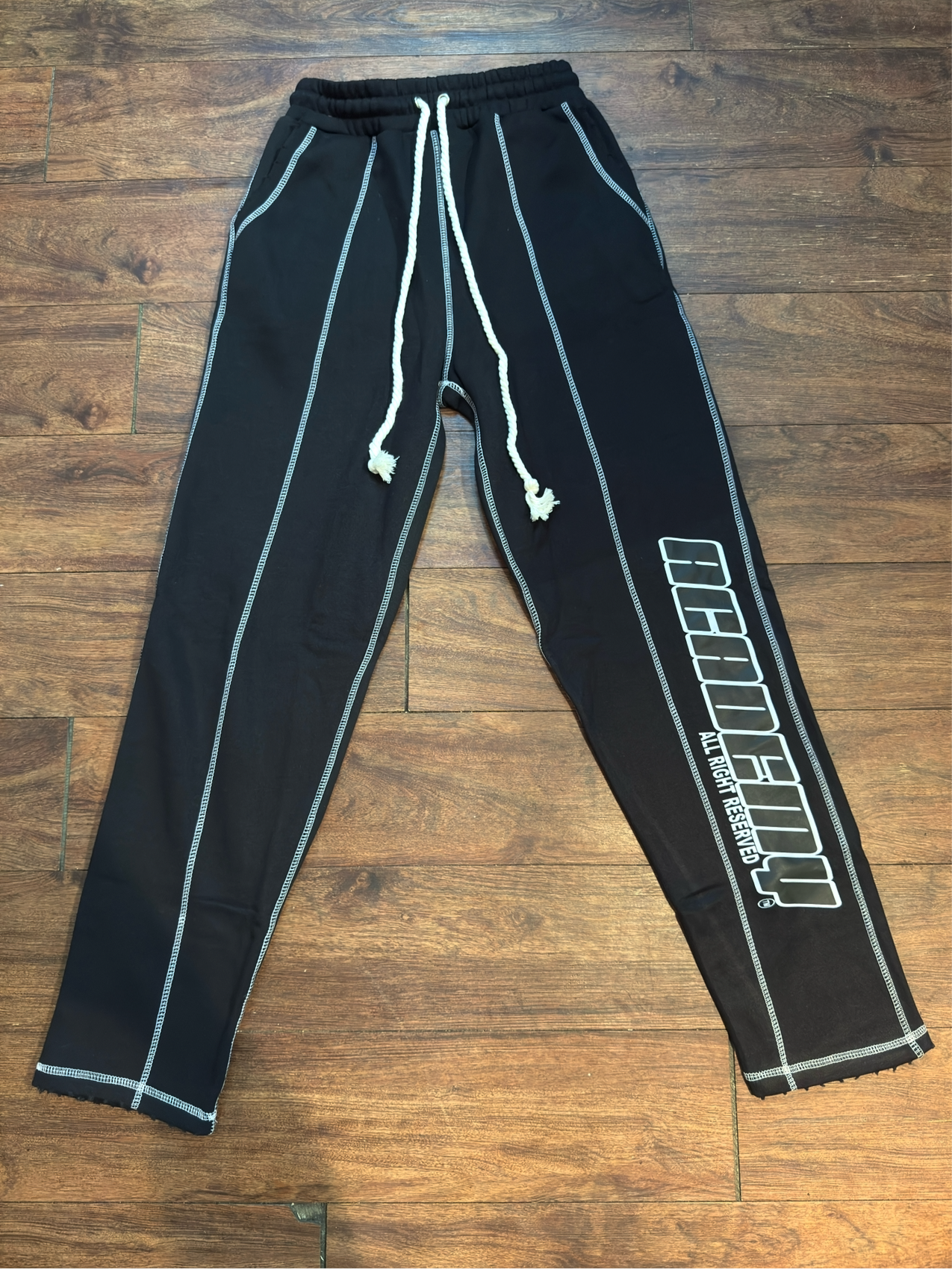 Black Glory MustHave Sweats